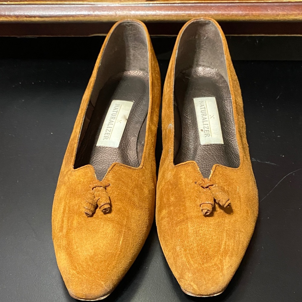 Naturalizer Vintage Rust Suede Loafers - Picture 3 of 16